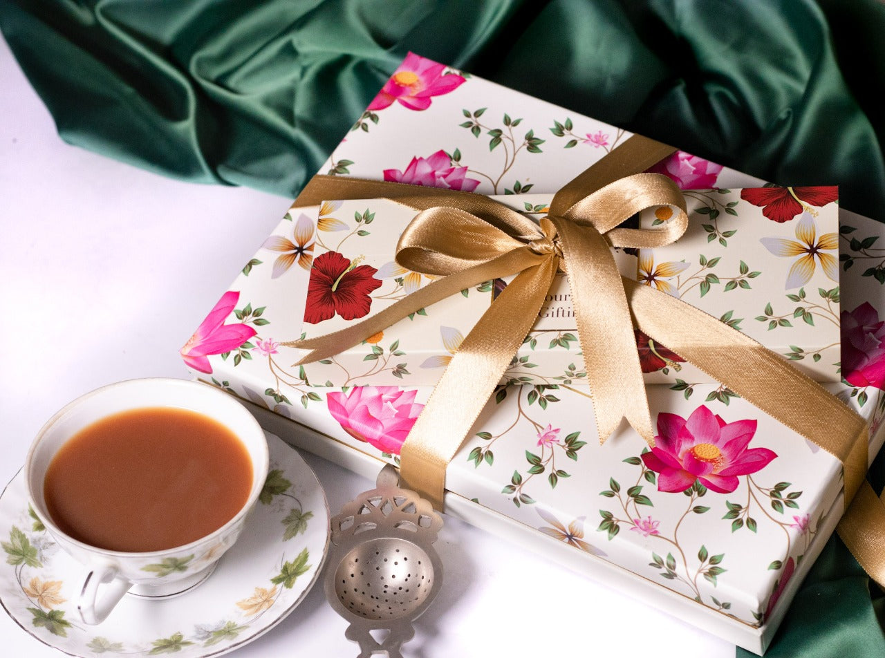 We are grateful to be able to spread happiness through handmade love throughout the year!